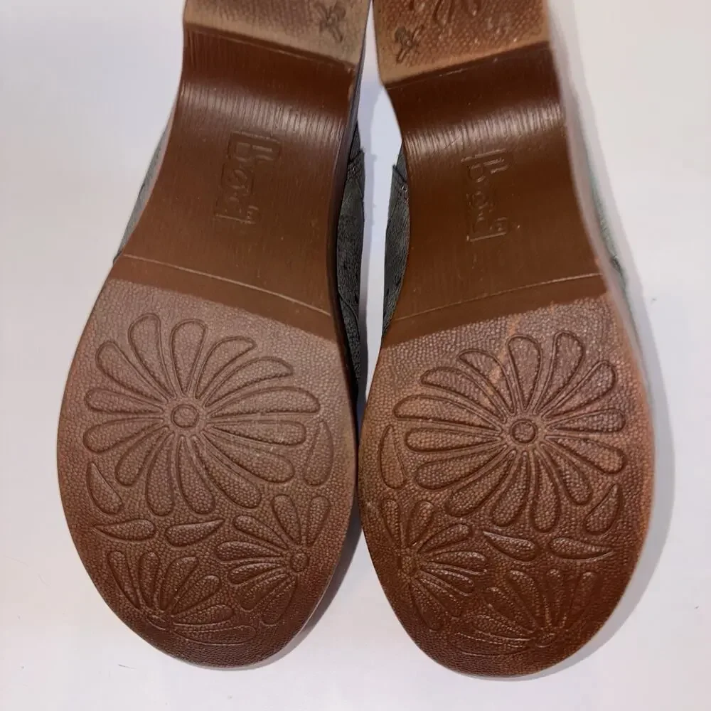 BOC Women's Suede Clog Gray